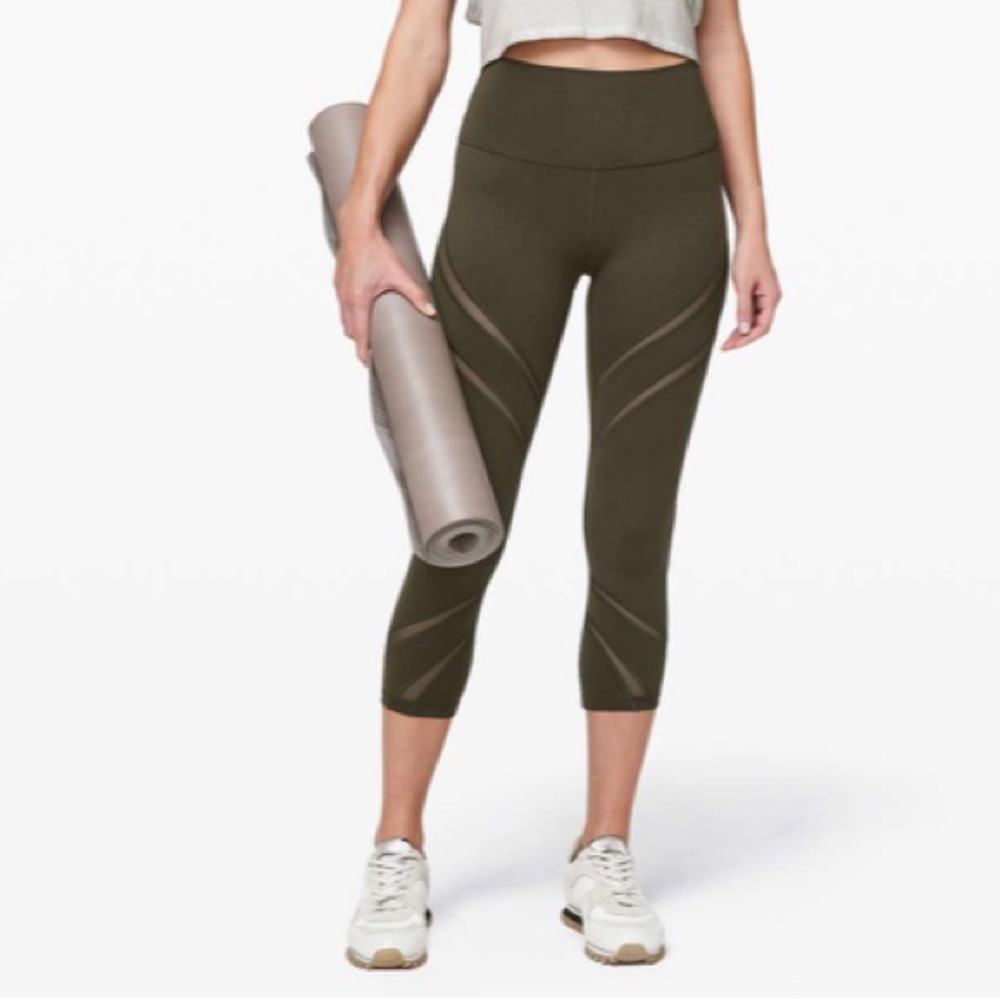 Lululemon Athletica Wunder Under High-Rise Crop 21” Size 8 Leggings Luxtreme